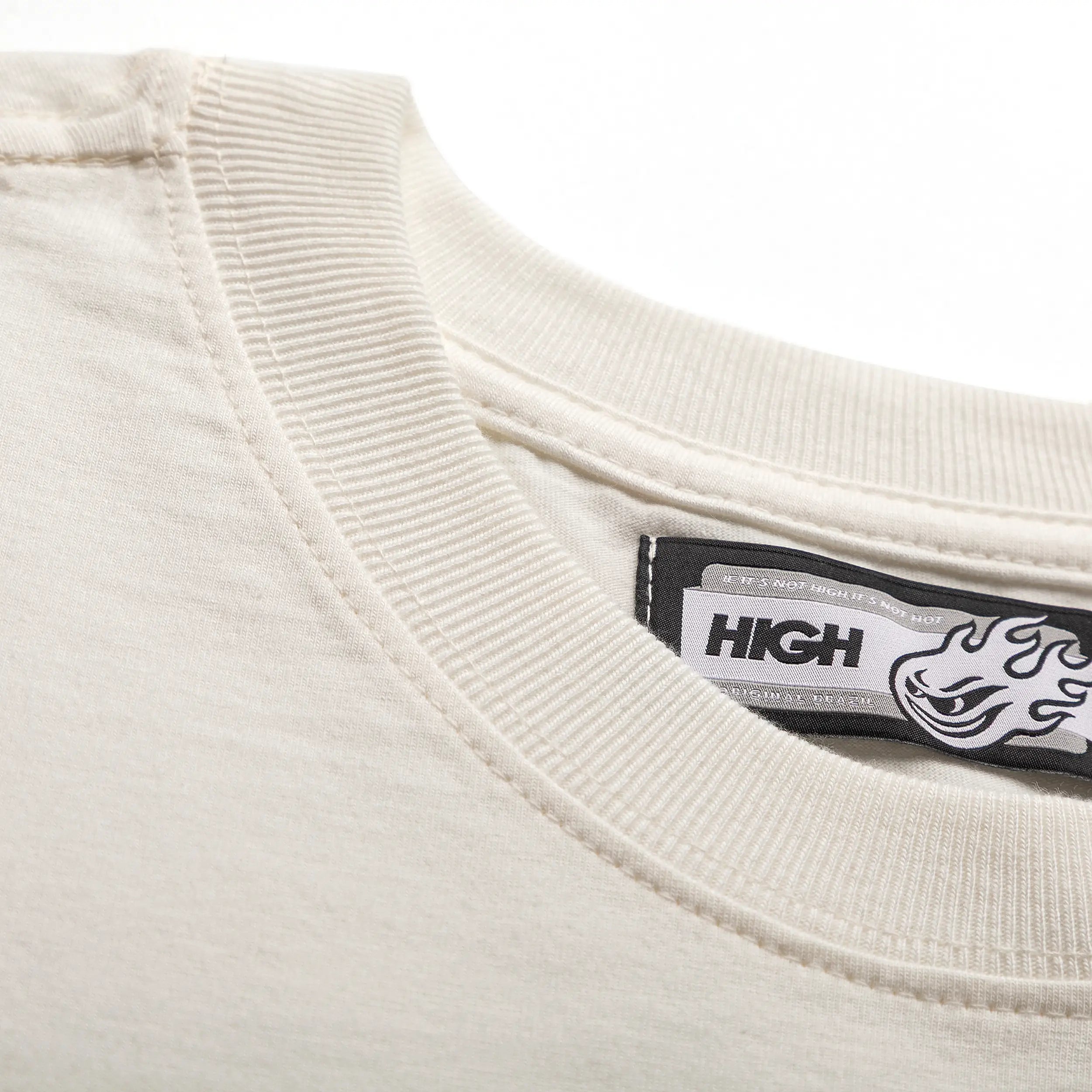 Tee Metro White