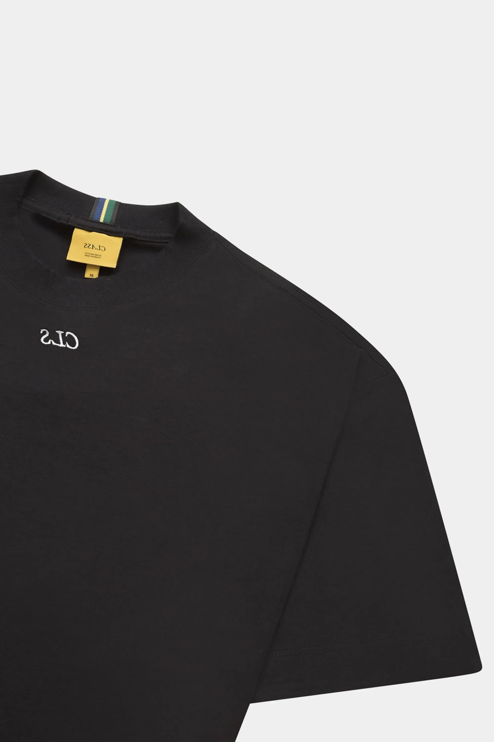Camiseta Class C Plastic (Black) - Four Street