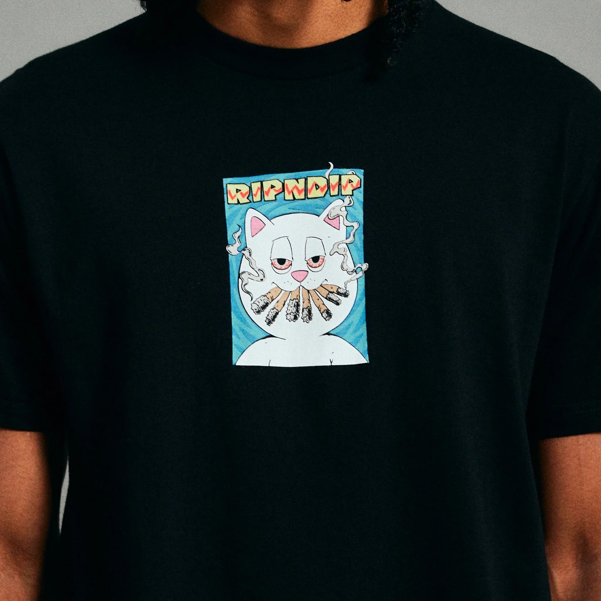 Blunt Face Tee (Black) - Camiseta - Four Street