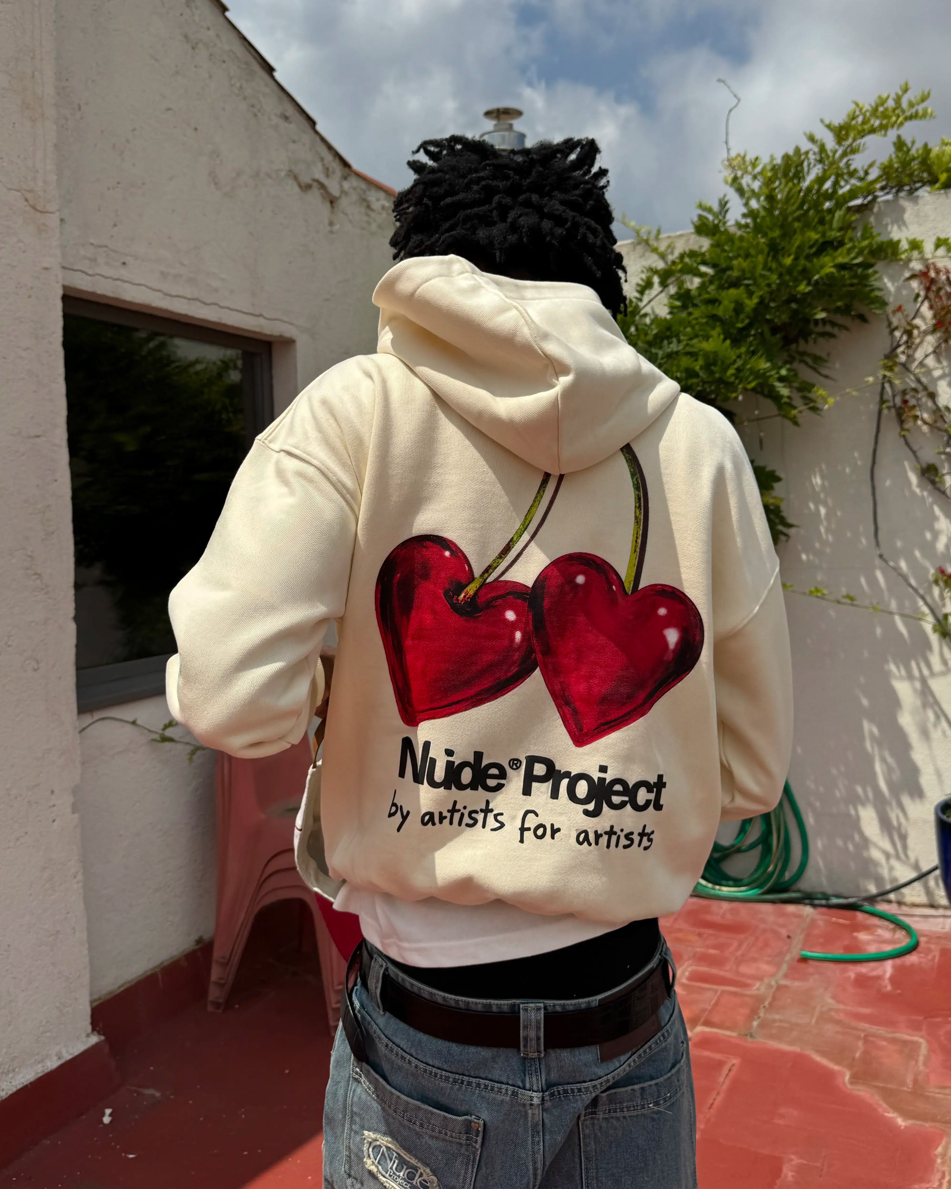 Juicy Cherry Hoodie Marshmallow